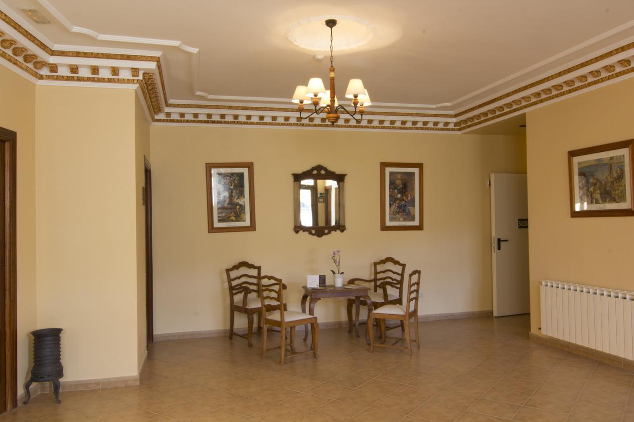 Hotel Mayno Pastrana Exteriér fotografie